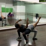 Nandita Swetha Instagram - #sokkurapenne my fav song❤️❤️ #nostalgic #dancerehersals may31strelease #myfavstep #tamil @kamera002 #devi2 #nanditaswetha @pareshshirodkar @yashjain_14 @jueevaidya @anj__ly @g_makeupartistry @shilpaiyer Mauritius