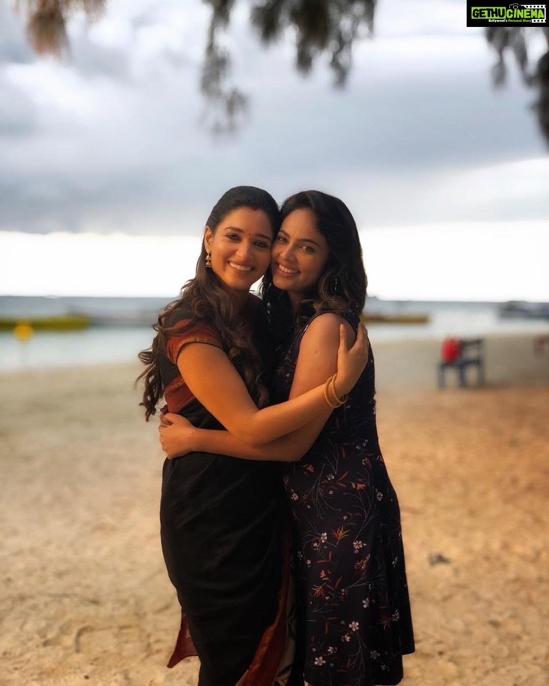 Nandita Swetha Instagram - #devi n #saara on the set #Devi2 #mauritius #Alvijaydirection #prabhudeva