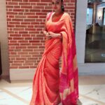 Nandita Swetha Instagram - I knw I hv to love myself at the end of the day-) Loving myself 💞💞💞 #Asuravadham pressmeet #29threlease #Actress #Tamil #kollywood #Saree #Hotpink #Highbun