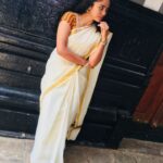 Nandita Swetha Instagram - Little more to add to my gallery. #sareelove #Nofilters #Nomakup #Temple #Marriage #Kerala #Thrissur