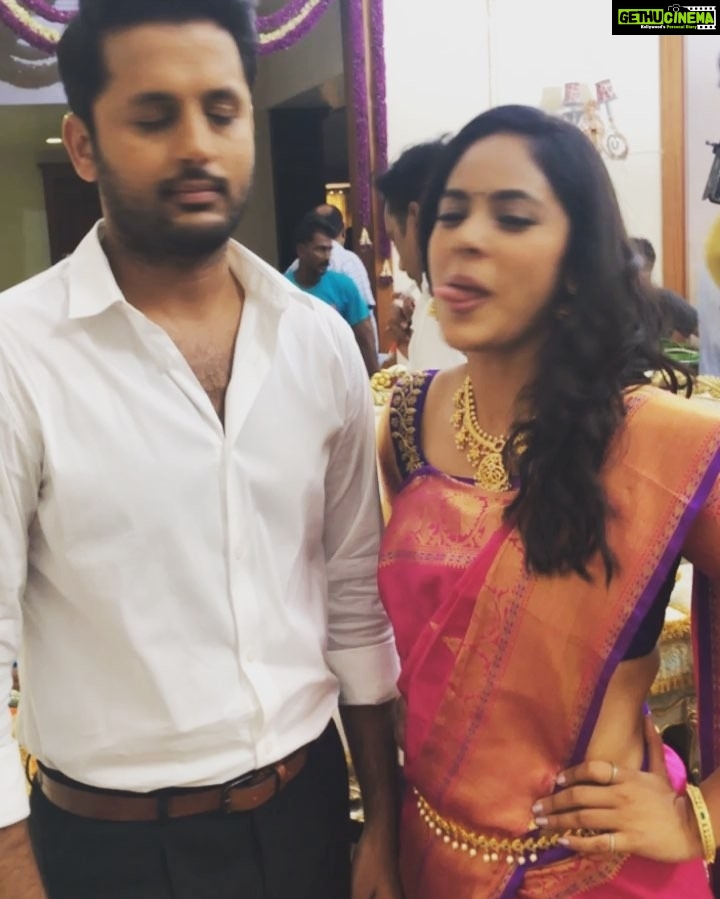 Nandita Swetha Instagram - Whn #Baava n #Mardalu goes crazy on set🙈🙈🙈 #Nithin #Srinivasakalyana #Telugu #Shoot #Hyderabad #Actress #Actor