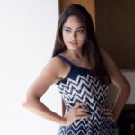 Nandita Swetha Instagram - Live urself💙💙 Clicked by @kiransa #Photographer #Poser #clicks #Actress
