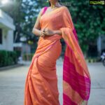 Nandita Swetha Instagram - I love saree💞💞 #Saree #Homely #Pressmeet #Actor #sleeveless #Makupon #Ponytail #Kollywood #Tollywood #Poser This beautiful linen saree is from @tanyafashions #Trichy check out her profile guys. Loved it