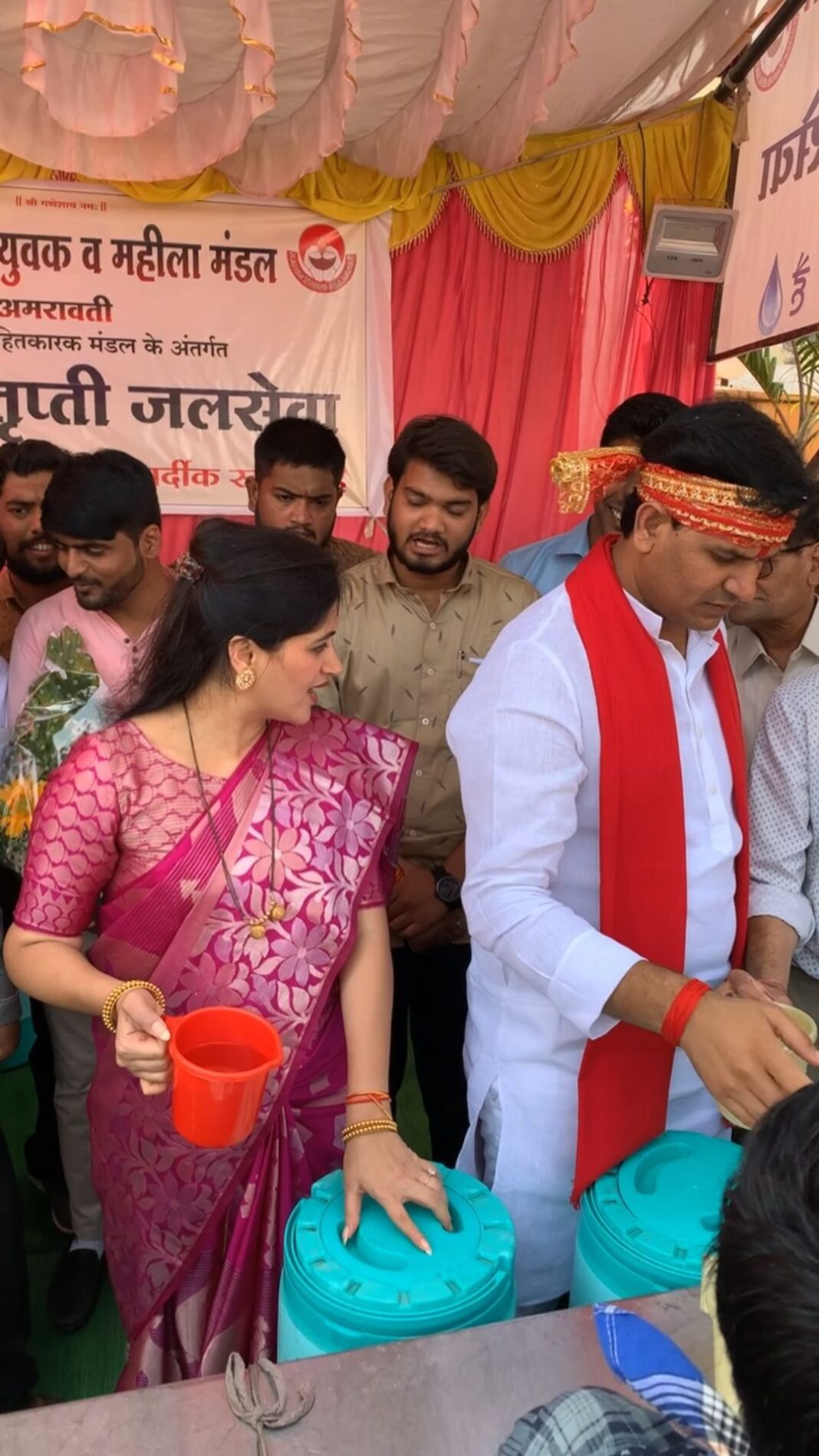 Navaneet Kaur Instagram -