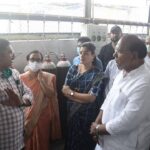 Navaneet Kaur Instagram - मा.पंतप्रधान नरेंद्रजी मोदी यांनी पी एम केयर फंडातून तयार करण्यात आलेल्या देशातीलऑक्सिजन प्लांट उदघाटन समारंभात अमरावती जिल्ह्याच्या समावेश करून ऑनलाइन उदघाटन केल्याबद्दल मानले पंतप्रधानांचे आभार, खासदार रामदासजी तडस, महापौर श्री चेतन गावंडे ,जिल्हाधिकारी श्रीमती पवणीत कौर,जिल्हा शल्य चिकित्सक डॉ श्यामसुंदर निकम यांचे उपस्थितित ऑनलाइन लाईन उदघाटन संपन्न,जिल्ह्यातील आरोग्य यंत्रणा सक्षम करण्यासाठी व कॉरोनाच्या तिसऱ्या लाटेपासून नागरिकांचा बचाव करण्यासाठी आवश्यक ती मदत मिळविण्यासाठी केंद्राकडे पाठपुरावा करण्याची ग्वाही