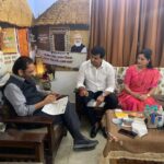 Navaneet Kaur Instagram - अल्पसंख्याक केंद्रीय मंत्री मा ना श्री मुख्तार अब्बास नकवी यांची दिल्ली येथील 7 सद्बरगंज निवासस्थानी भेट घेऊन अमरावती जिल्ह्या च्या विकासासाठी प्रधानमंत्री जण विकास कार्यक्रम (PMJVK) अंतर्गत अल्पसंख्याक जण समुदयासाठी सदभावना मंडप. हेल्थ क्लब. लॅब्ररी. मार्केट शेड. शाळांचे वर्ग. स्मार्ट क्लासेस. आणि हॉस्पिटल चे रूम बनवण्यासाठी (315) तीनशे पंधरा कोटी रुपयांचा मागणीचा प्रस्ताव सादर केली आणि माननीय मंत्री महोदयांनी तो तत्त्वता मान्य केला त्यामध्ये अंजनगाव सुर्जी, अंजनगाव बारी, पिंपळकुटा, मानभाव आश्रम गोविंदपूर, दर्यापूर, धारणी, चिखलदरा मधील चुर्णी, परतवाडा, अचलपूर, चांदूरबाजार, नांदगाव पेठ, मोजरी, तिवसा, नेरपिंगळें,वलगाव, कोलापूर. आसरा, भातकुली, बडनेरा जुनीवस्ती, नवीवस्ती, रहाटगाव,गाडगेनगर, वडाळी परिसर. अमरावती महापालिका क्षेत्र इत्यादी तालुक्यातील गावांचा समावेश आहे