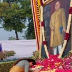 Navaneet Kaur Instagram - स्वातंत्र्य समता बंधुता यावर सामाजिक लोकशाहीचा पाया रचणारे महामानव भारतीय राज्यघटनेचे शिल्पकार भारतरत्न डॉ बाबासाहेब आंबेडकर यांना महापरिनिर्वाण दीना निमित्त विनम्र अभिवादन...।