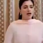 Navaneet Kaur Instagram -
