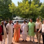 Navaneet Kaur Instagram – केंद्रीय संसदीय कृषी समिती च्या सदस्यांनी दिनांक 23 व 24 जानेवारी 2020 रोजी नागपूर येथे महाराष्ट्र पीक सद्यस्थिती, करावयाच्या उपाययोजना व केंद्र शासनातर्फे देण्यात येणारी मदत याविषयी अभ्यासदौरा केला ,राज्यातील विविध कृषी अभ्यासक,शिष्टमंडळ यांची मते जाणून घेतली..