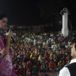 Navaneet Kaur Instagram - भातकुली नगरपंचायत निवडणुकीच्या प्रचारार्थ भव्य जाहीर सभेने संपूर्ण भातकुली स्वाभिमानमय,सगळीकडे पाना चिन्हाचाच बोलबाला,भातकुलीत पुन्हा युवा स्वाभिमान पार्टीचीच एकहाती सत्ता येणार