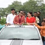 Navaneet Kaur Instagram – आला रे आला गोविंदा आला.. #YSP #MLARaviRana #NavneetRaviRana #DahiHandi2018