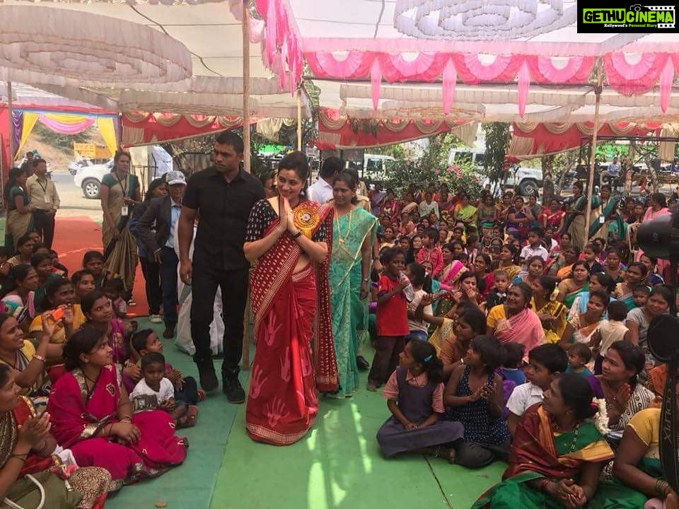 Navaneet Kaur Instagram - दिव्य सदन सोशल सेंटर द्वारा आयोजित महिला दिना निमित्य नवनीत ताई राणा उद्घाटिका म्हणून उपस्तिति दर्शविली #YSP #YuvaSwabhimanParty #NavneetRaviRana #MLARaviRana #Amravati #Badnera