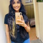 Navya Nair Instagram - We cannot be having sure of something to live for unless you are willing to die for it ... #happiness #peace