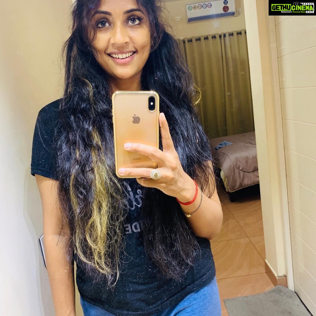 Navya Nair Instagram - We cannot be having sure of something to live for unless you are willing to die for it ... #happiness #peace