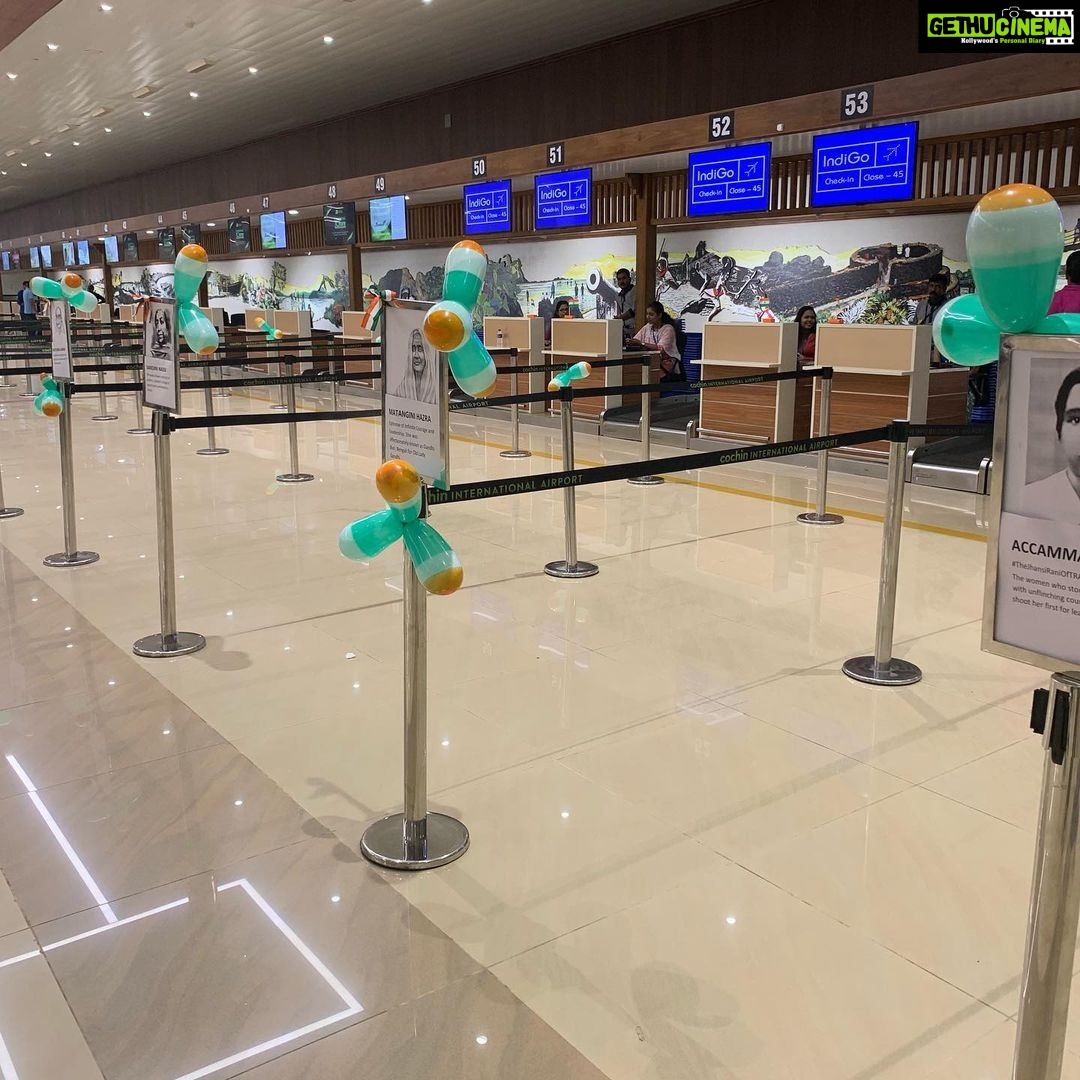 Navya Nair Instagram - Tat was a great thought by indigo airlines ... salute to all ... happy independence day ... jai hind ... respect ... #airport scenes ....kochi airport