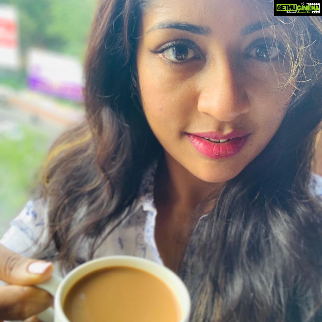 Navya Nair Instagram - Gratitude is the wine fr the soul , go on and get drunk .. Rumi
