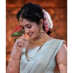 Navya Nair Instagram - Happy diwali to everyone .. A photoshoot with gayiamma after so long .. @mayooribeautyclinic … Thank u fr this bridal look again aft 12 years 🤣🤣🤣