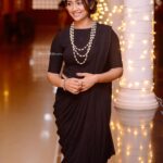 Navya Nair Instagram – @ajmal_photography_ make up @unnips styling @sabarinathnath hair accessories @mayoora_by_archana