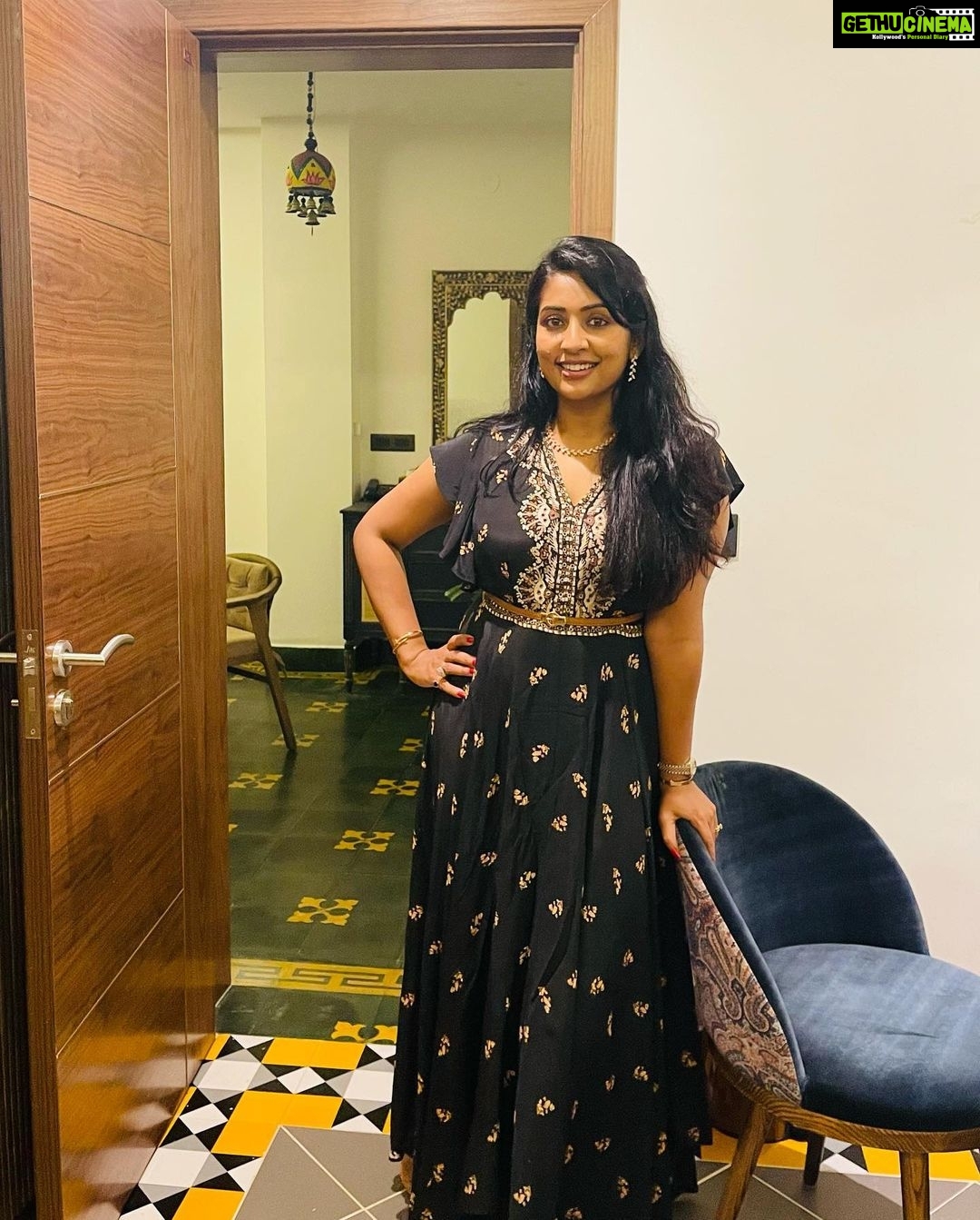 Navya Nair Instagram - Love yourself … ❤️❤️❤️