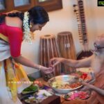 Navya Nair Instagram - Vidyarambham pics with my guru manu mash .. 🙏🏻🙏🏻🙏🏻🙏🏻🙏🏻 Pic courtesy as usual @manuthekkoot