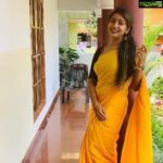 Navya Nair Instagram - Happy vishu to all ... photo credits @bijudhwanitarang 🤗🤗🤗🤗🤗