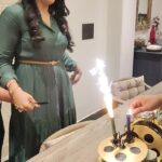 Navya Nair Instagram - Cake cutting and sis in laws gift … ❤️❤️❤️ thank u lakshmi ..