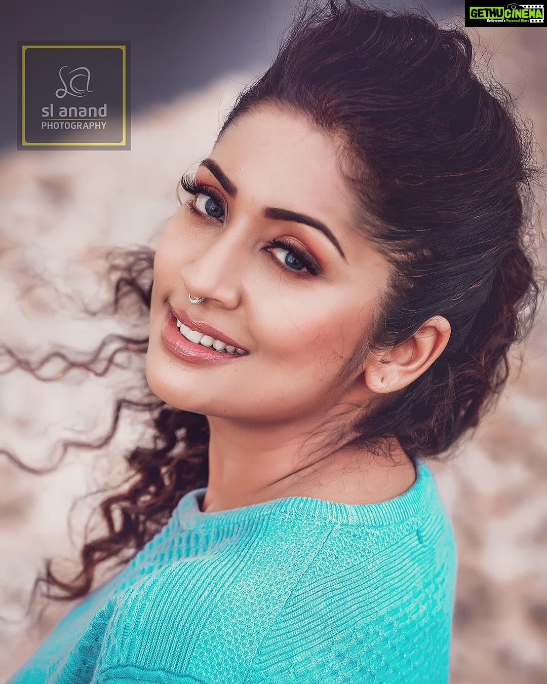 Navya Nair Instagram - Photoshoot pic .. @sl_anand Makeup @unnips Styling @sabarinathnath