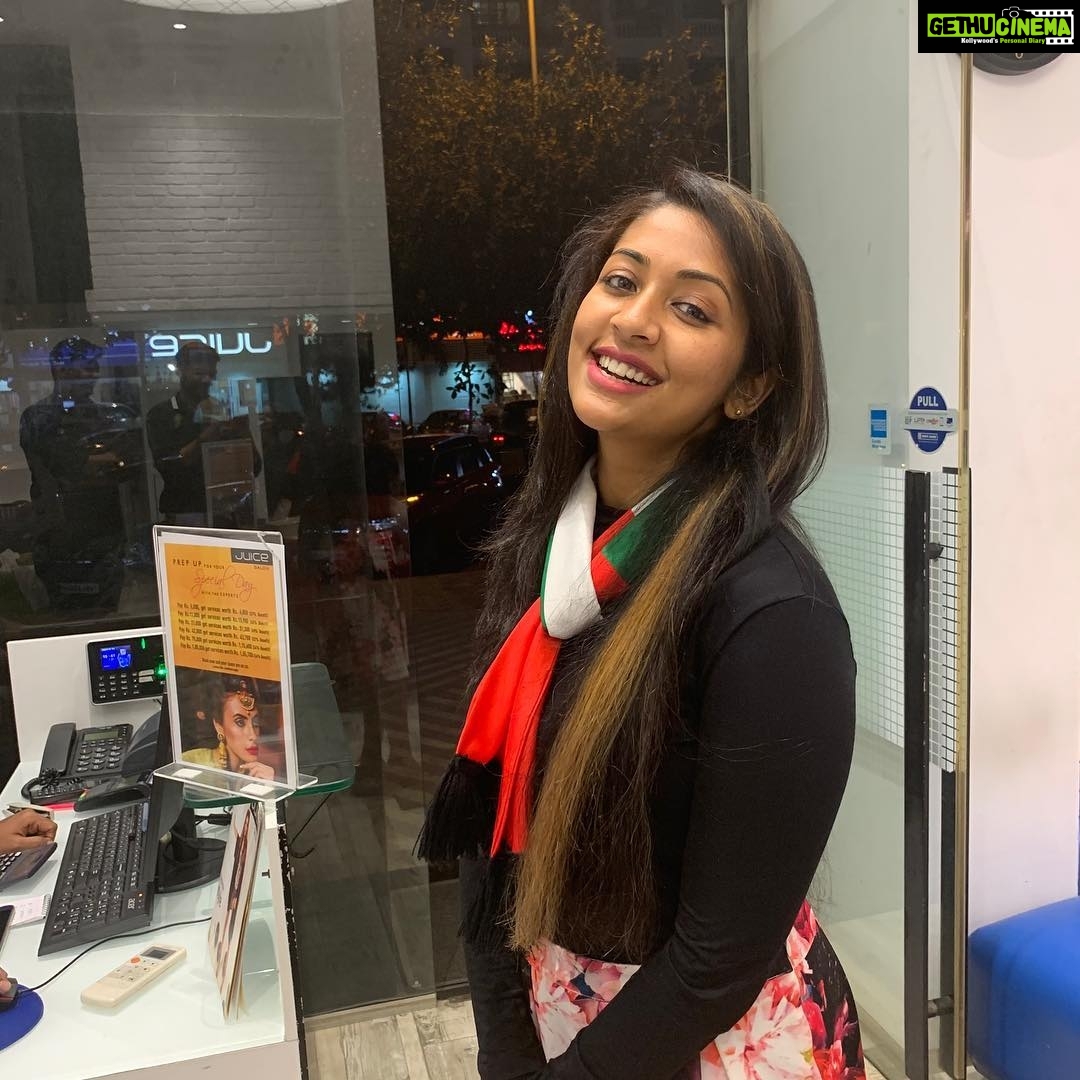 Navya Nair Instagram - Hair color ππππππblonde .../