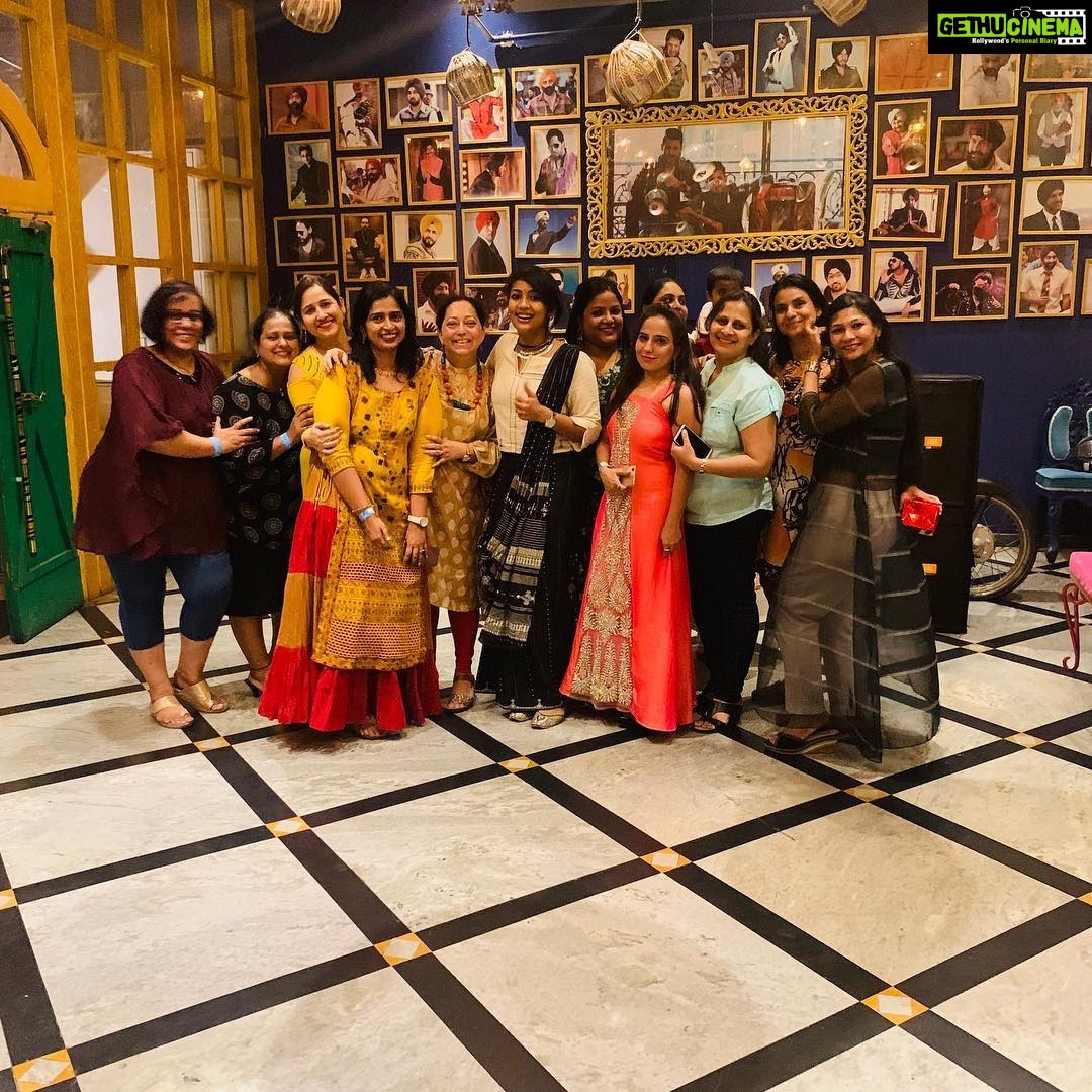 Navya Nair Instagram - Party night ❤️❤️❤️