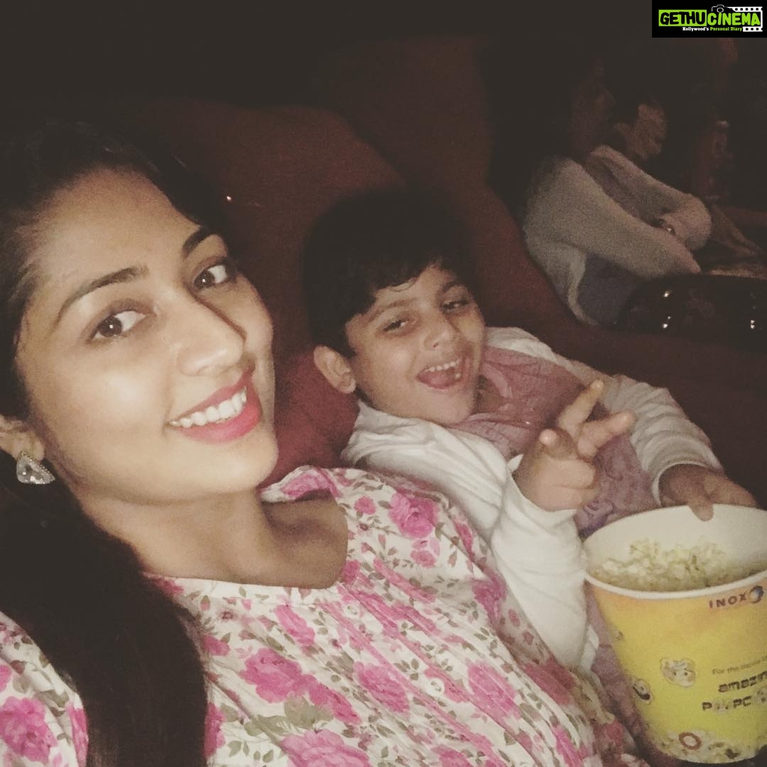 Navya Nair Instagram - My babe###me### dangal## aamir khan///crazy fan##awesome film Inox Raghuleela Vashi