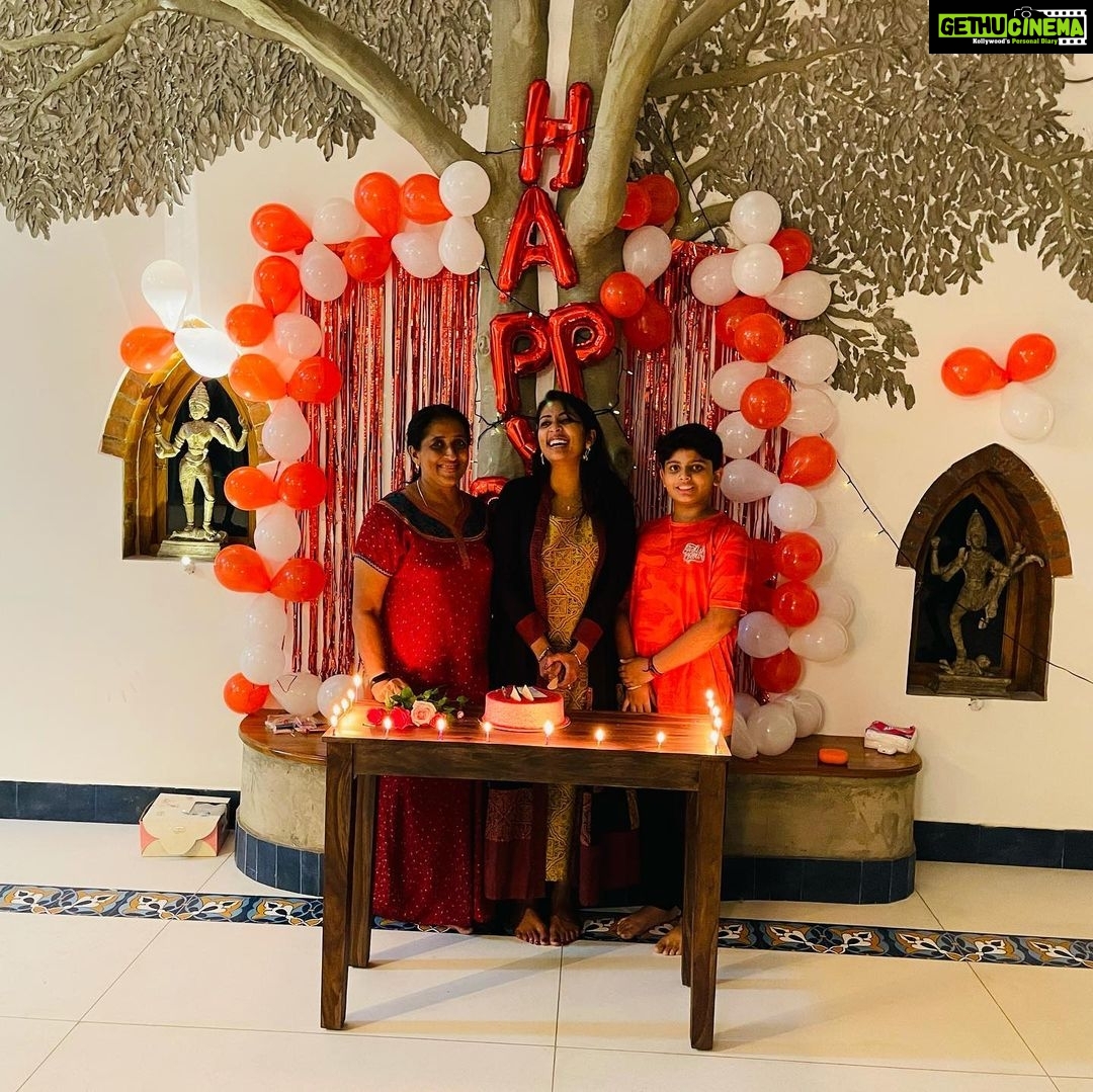 Navya Nair Instagram - This means the most my jaaan … surprise from u .. u always surprise me my kutty bomb … my everything … mamma love u to the moon and back .. As kiddo is making his own you tube videos i am not posting the bytes here ..