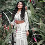 Navya Nair Instagram - Stills @nithin_c_nandakumar Make up @sijanmakeupartist Styling @sabarinathk_ Costumes @byhand.in Assisted by @vikramanvijitha