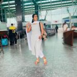 Navya Nair Instagram - The soul within soul lives in a lover ❤️❤️❤️.. Kempegowda International Airport Waiting Area