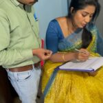 Navya Nair Instagram - ലേലു അല്ലു ലേലു അല്ലു ലേലു അല്ലു എന്നെ അഴിച്ചുവിട് .. ദൃശ്യം ലൊക്കേഷനിൽ എന്റെ അവസ്ഥ🤣🤣.. Drishya soon to theatres ❤️❤️❤️