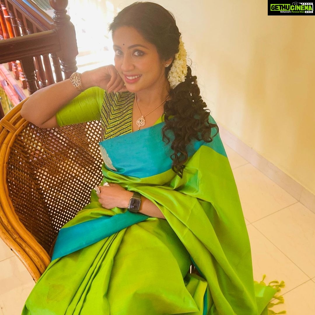 Navya Nair Instagram - How beautiful is to find a heart that loves you , without asking you for anything , but to be okay ❤️❤️❤️ Love , happiness, peace ..
