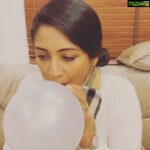 Navya Nair Instagram - I argued that helium balloons wont change voice and finally changed mine 🤦🏻‍♀️🤦🏻‍♀️🤦🏻‍♀️