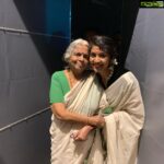 Navya Nair Instagram - ടീച്ചറെ ഇനി ഈ സ്നേഹം ഇല്ല എന്ന് വിശ്വസിക്കാൻ ആവുന്നില്ല .. താങ്ങാൻ ആവുന്നില്ല സങ്കടം .. വാക്കുകൾ എത്രമേൽ ചെറുതാകുന്നു .. എന്നെ ഇത്ര മനസിലാക്കിയ എന്റെ 'അമ്മ .. നഷ്ടം എന്നെന്നേക്കും ..