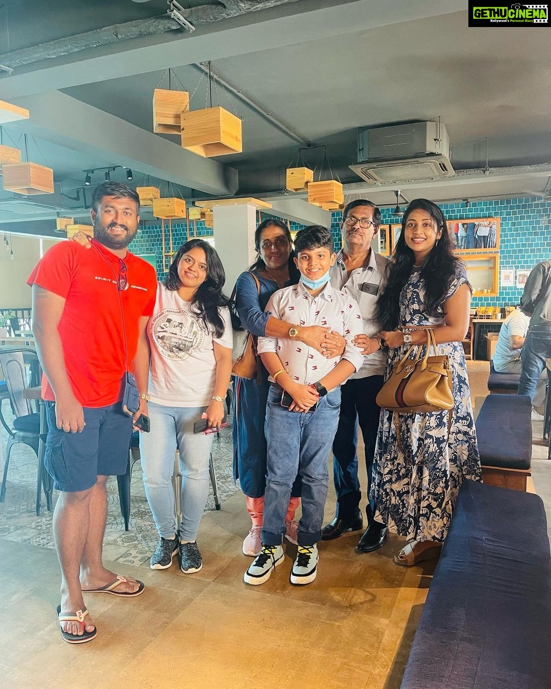 Navya Nair Instagram - Bday lunch ❤️❤️❤️