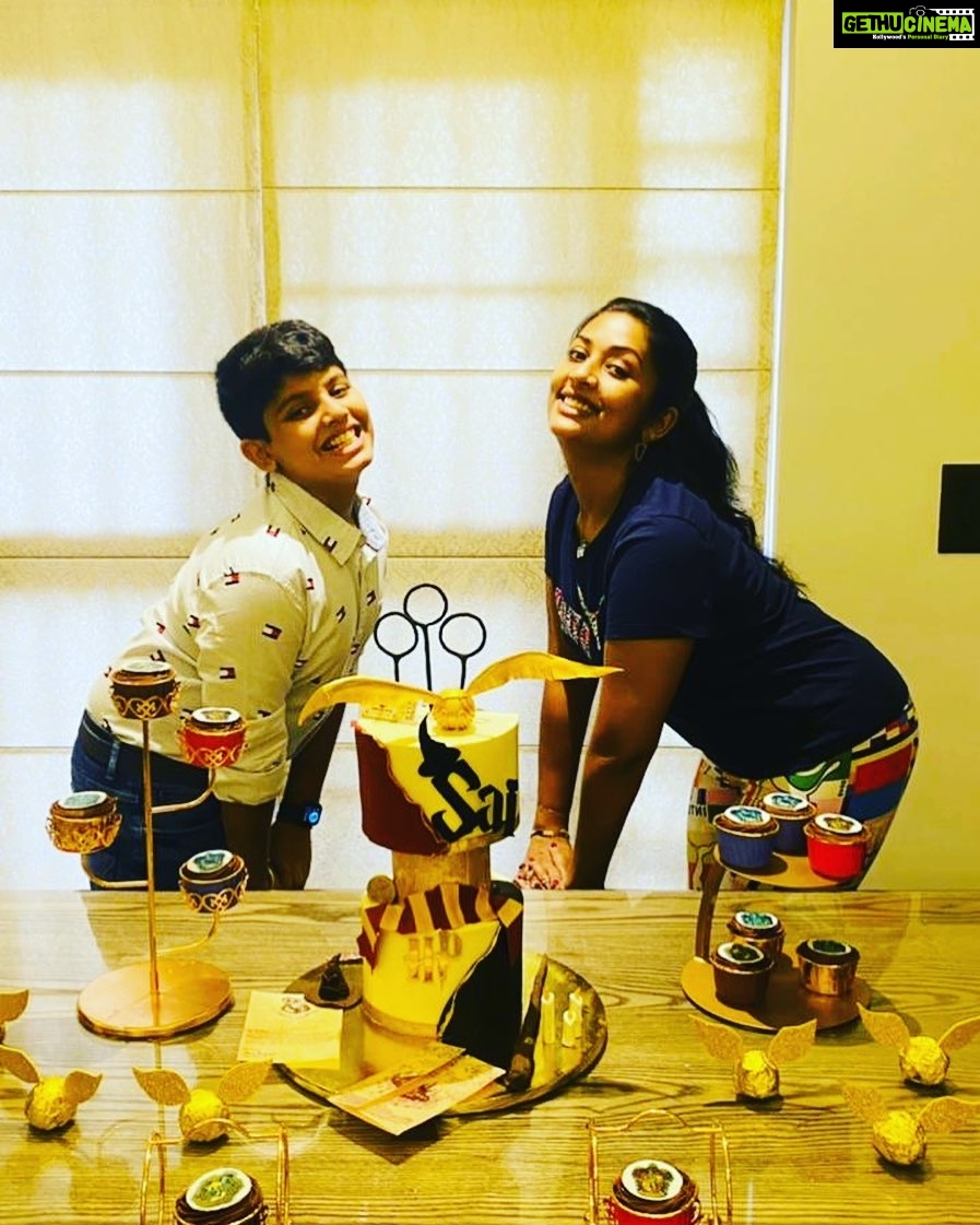 Navya Nair Instagram - Us❤️❤️❤️ Cake by jabeen @themistledough