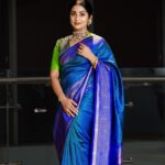 Navya Nair Instagram - Lovers dont finally meet somewhere , they are in each other all along .. rumi ❤️❤️❤️ MUA @amal_ajithkumar styling @sabarinathk_ loved the blouse sabbu Jewellery @sangeetha916gold Saree @seemattitextiles