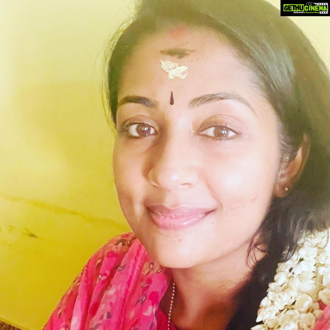 Navya Nair Instagram - Pooja scenes at ancestral home ..