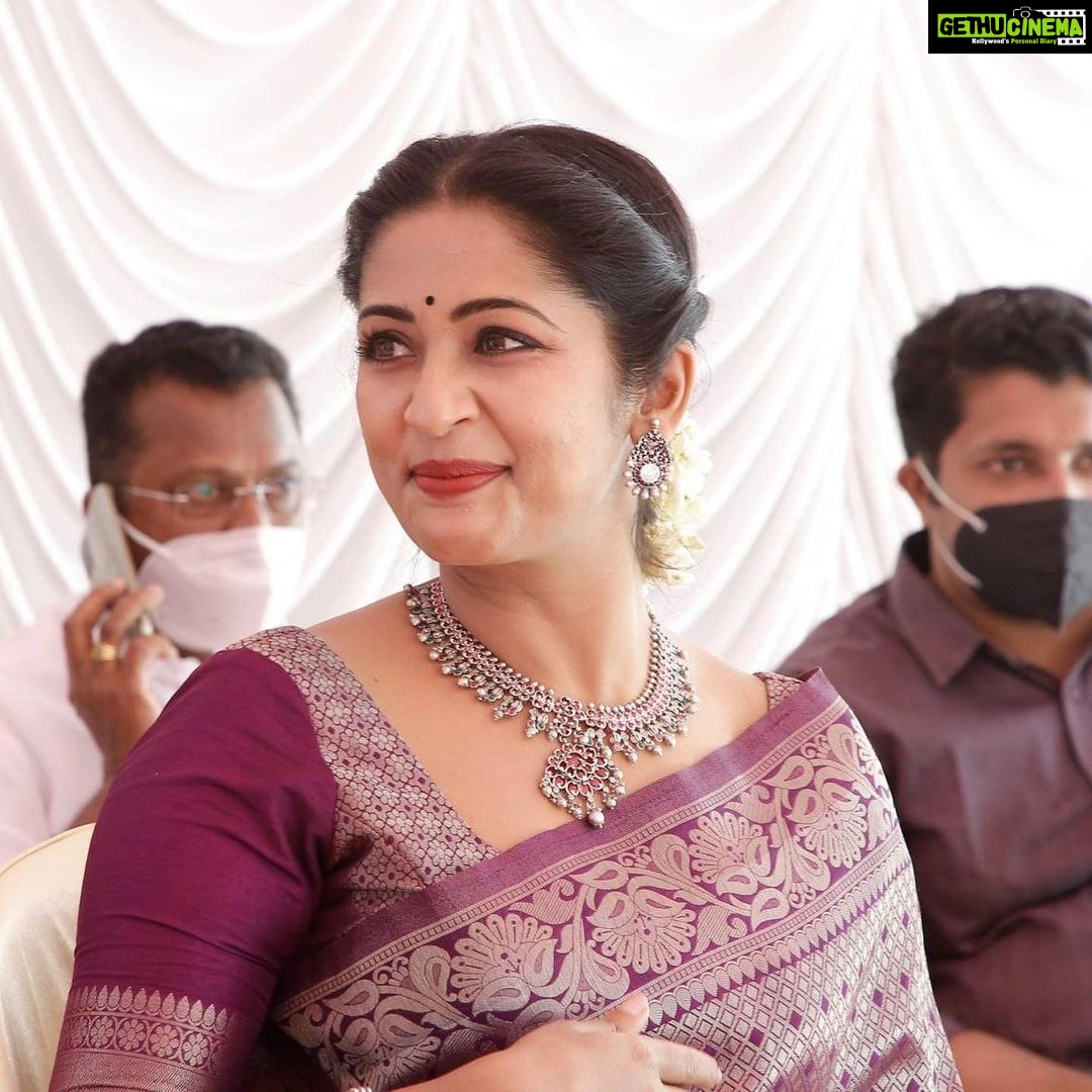 Navya Nair Instagram - Pics from adimali town square hypermarket inaguration ..
