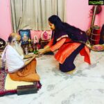 Navya Nair Instagram - Late post 🤗🤗🤗.. the greatest gift on planet Earth is the rare event of an enlightened Master happening in ones life .. He is the ultimate luxury .. gurubhyo namah 🙏🏻🙏🏻🙏🏻