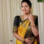 Navya Nair Instagram - If it makes you happy , it doesnt have to make sense to others .. ♥️♥️♥️ Thank u my dear raga fr this wonderful collection of yours which made my attire elegant @c.j.artisanboutique @sajithandsujith fr the make over and sabbu @sabarinathk_ fr styling , clicks by @arun_photograps_