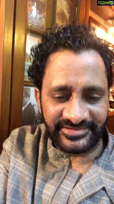 Navya Nair Instagram - Such a humble man and my sincere gratitude fr his concern towards a good cause .. Soumya PL Federal bank ltd Peroorkada branch Account no : 14160100104682 Ifsc : FDRL0001416 Google pay : 8129073401