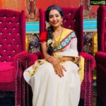 Navya Nair Instagram - കേരള പിറവി ദിനാശംസകൾ ...