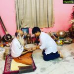 Navya Nair Instagram - Late post 🤗🤗🤗.. the greatest gift on planet Earth is the rare event of an enlightened Master happening in ones life .. He is the ultimate luxury .. gurubhyo namah 🙏🏻🙏🏻🙏🏻