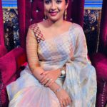 Navya Nair Instagram - Love possesses not nor would it be possessed .. For love is sufficient unto love .. Make up @pinkyvisal Costumes @kanchivaram.in