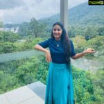 Navya Nair Instagram – The world is big and i want to hav a good look at it before it gets dark .. blissfulness @samrohaathirappilly , the calmness of the gentle breeze , damp grass with morning dew , the roaring echoes of the waterfall , frothy water and my dear ones .. and the yummilicious food at samroha .. made my day .. 😍😍😍 PC @rahulr36 Niraamaya Retreats Samroha