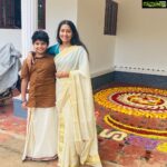 Navya Nair Instagram – Onam first sadya …